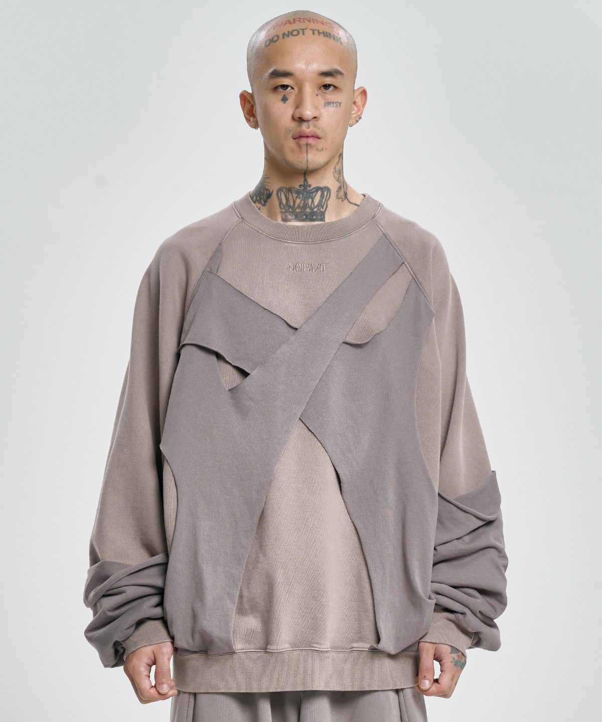 아조바이아조(AJOBYAJO) Paneled Washed Sweatshirt [DUSTY BEIGE]