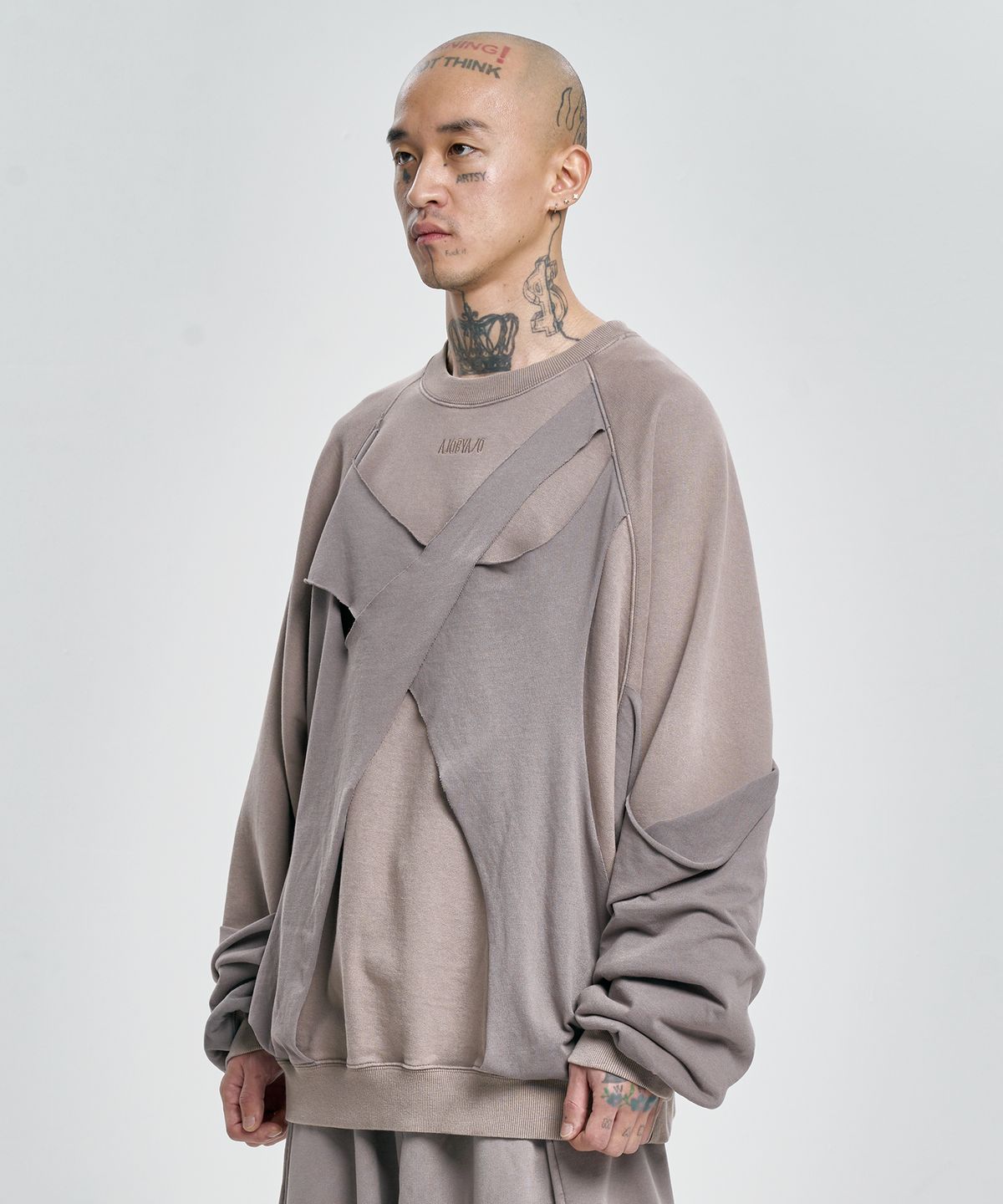 아조바이아조(AJOBYAJO) Paneled Washed Sweatshirt [DUSTY BEIGE]