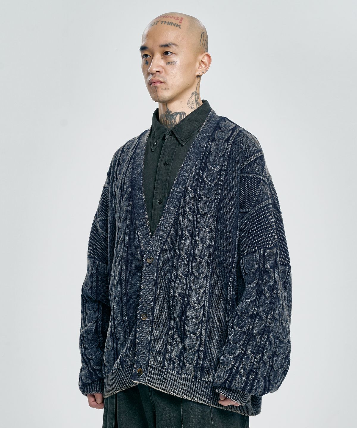 아조바이아조(AJOBYAJO) Cable Washed Cardigan [NAVY]