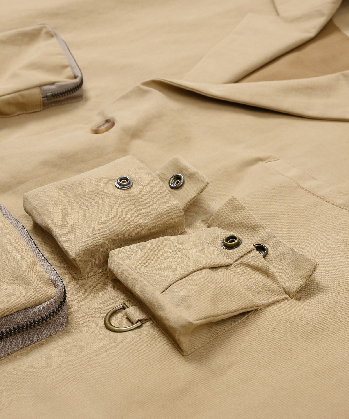 아조바이아조(AJOBYAJO) Multi Pocket Batwing Jacket [BEIGE]