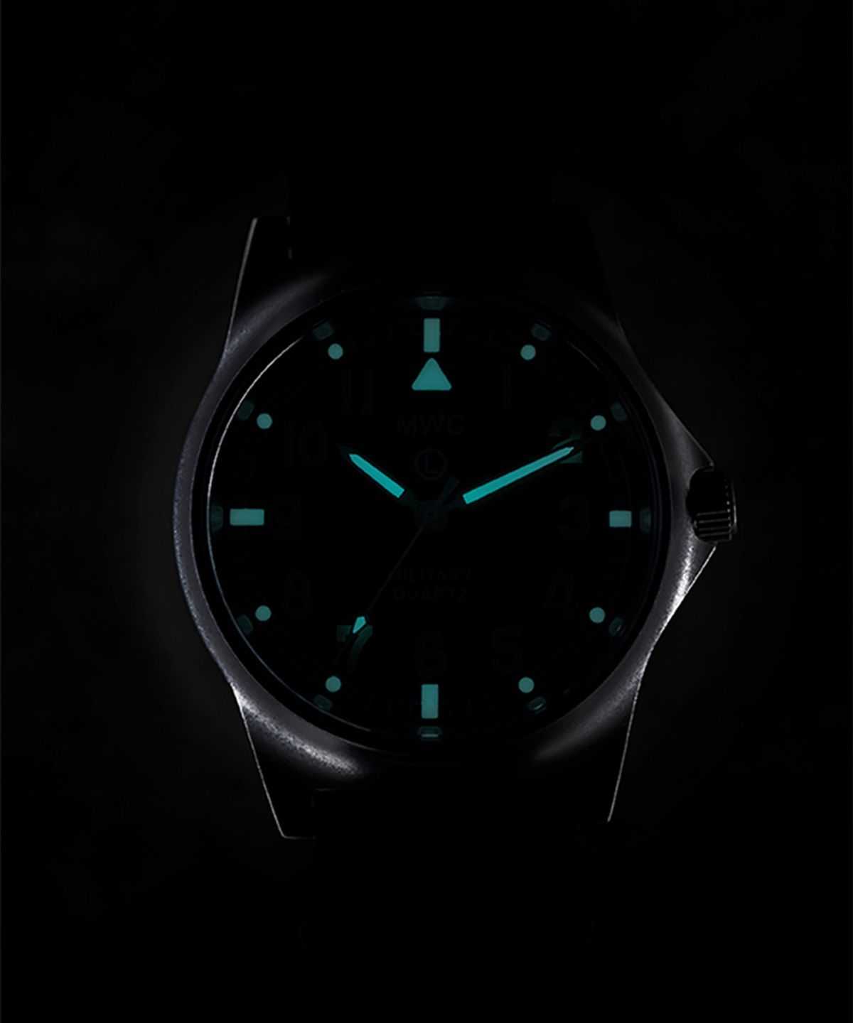 엠더블유씨 시계(MWC WATCH) G10 데이저스트 - 실버X블랙