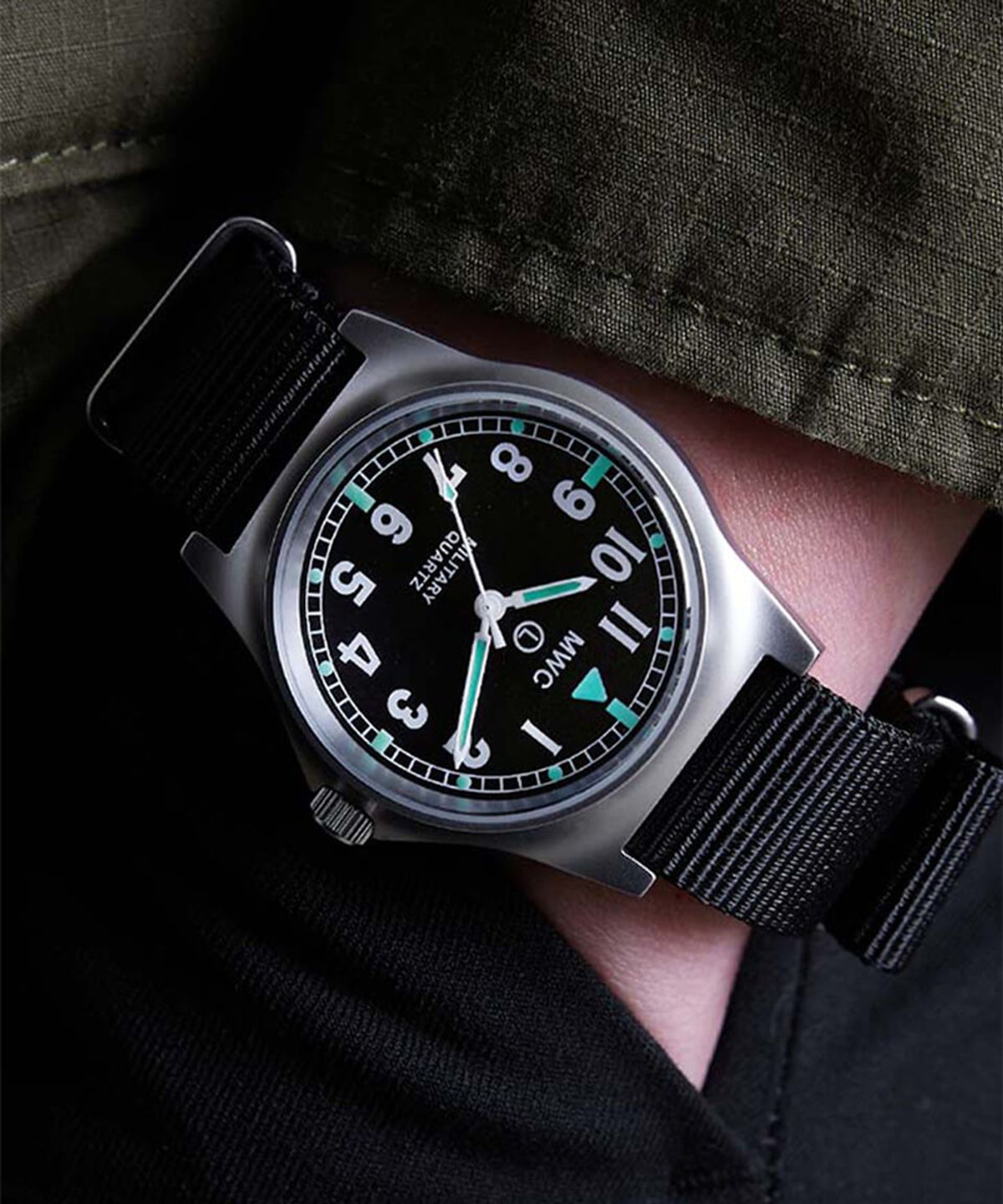 엠더블유씨 시계(MWC WATCH) G10 오리지널 - 실버X블랙