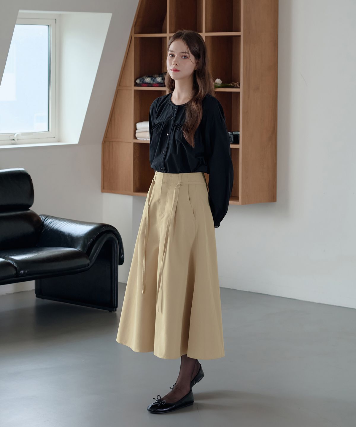 드로우핏 우먼(DRAWFIT WOMEN) 원 턱 코튼 플레어 스커트 [WHITE]