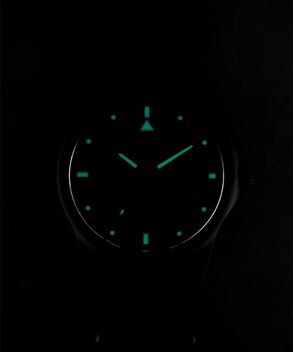 엠더블유씨 시계(MWC WATCH) G10 데이저스트 PVD - 블랙X블랙