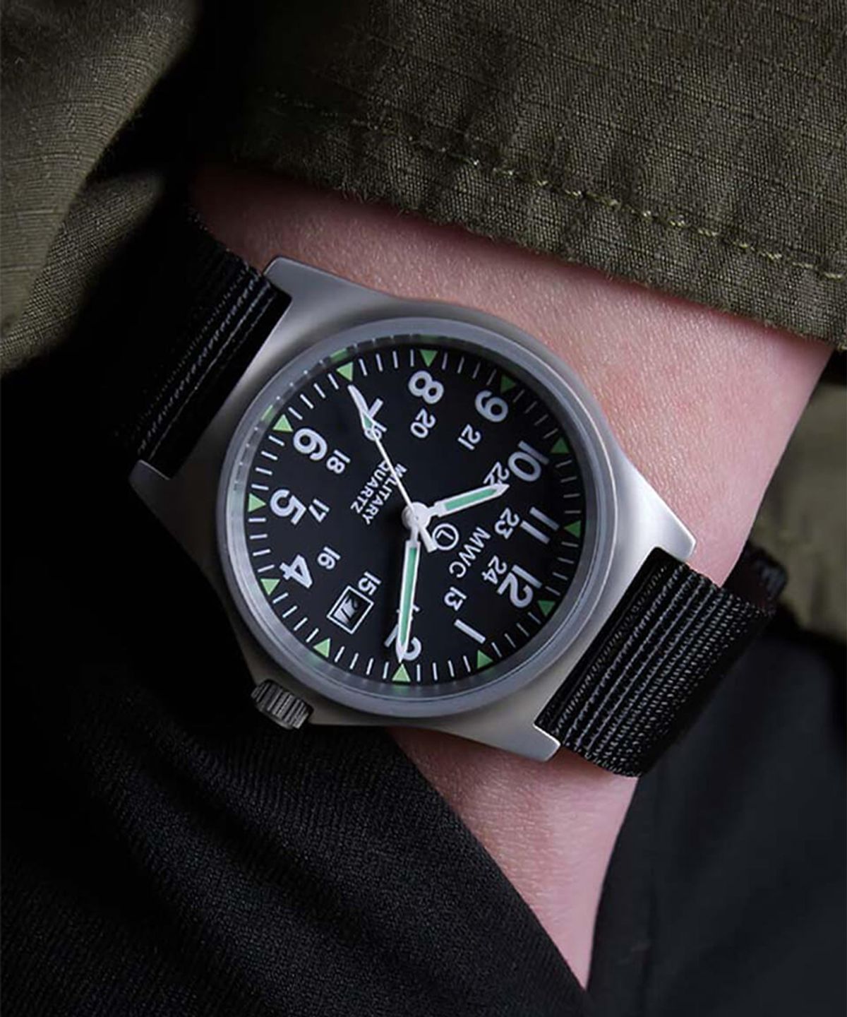 엠더블유씨 시계(MWC WATCH) G10 데이저스트 24H - 실버X블랙