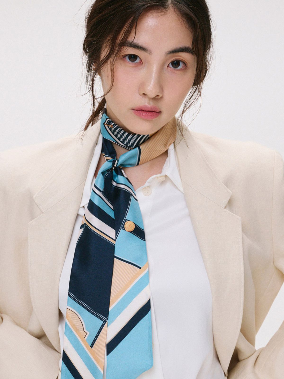 생럭슈(SAINTLUXURE) 팀버 블루