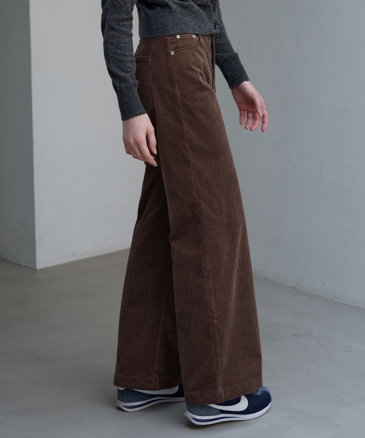 드로우핏 우먼(DRAWFIT WOMEN) 코듀로이 세미 와이드 코튼 팬츠 [CREAM]