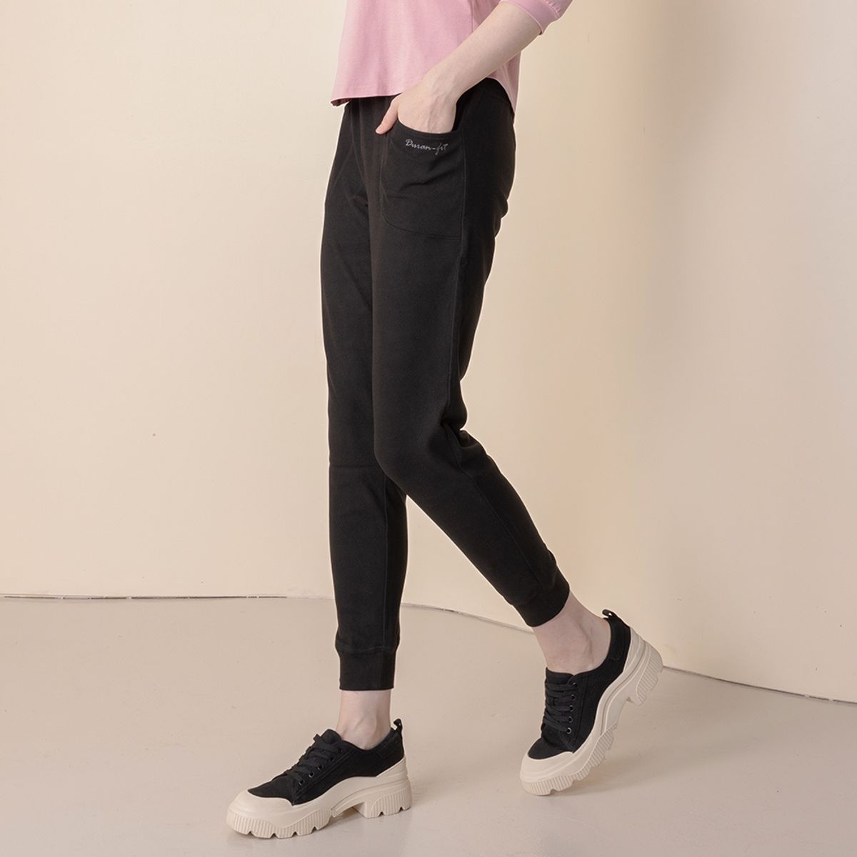 뒤란(DURAN) 소프트 후리스 포켓 포인트 조거 팬츠 DBF4W-9188 3colors