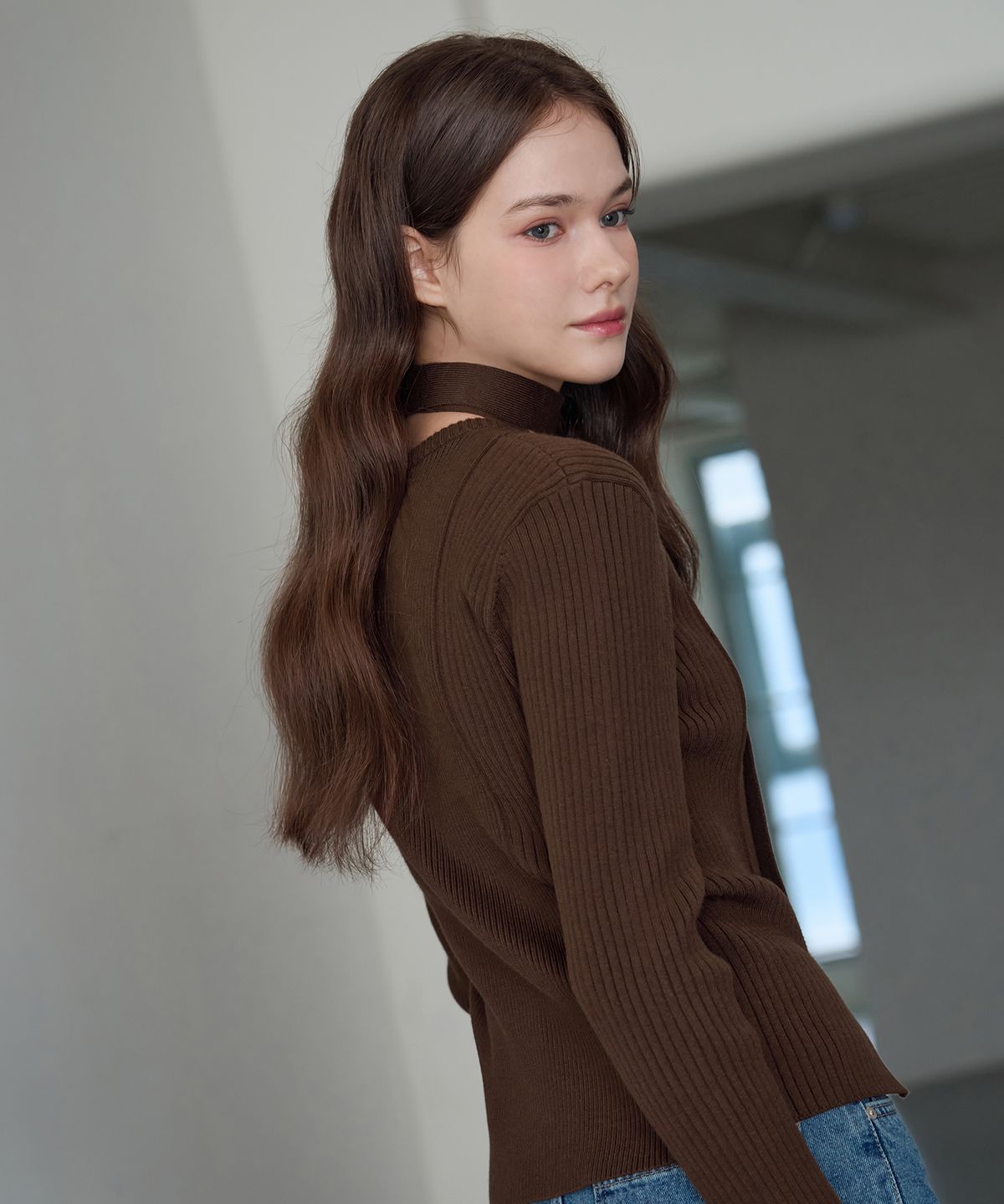 드로우핏 우먼(DRAWFIT WOMEN) 투 페이스 슬릿 골지 니트 탑 [BLACK]