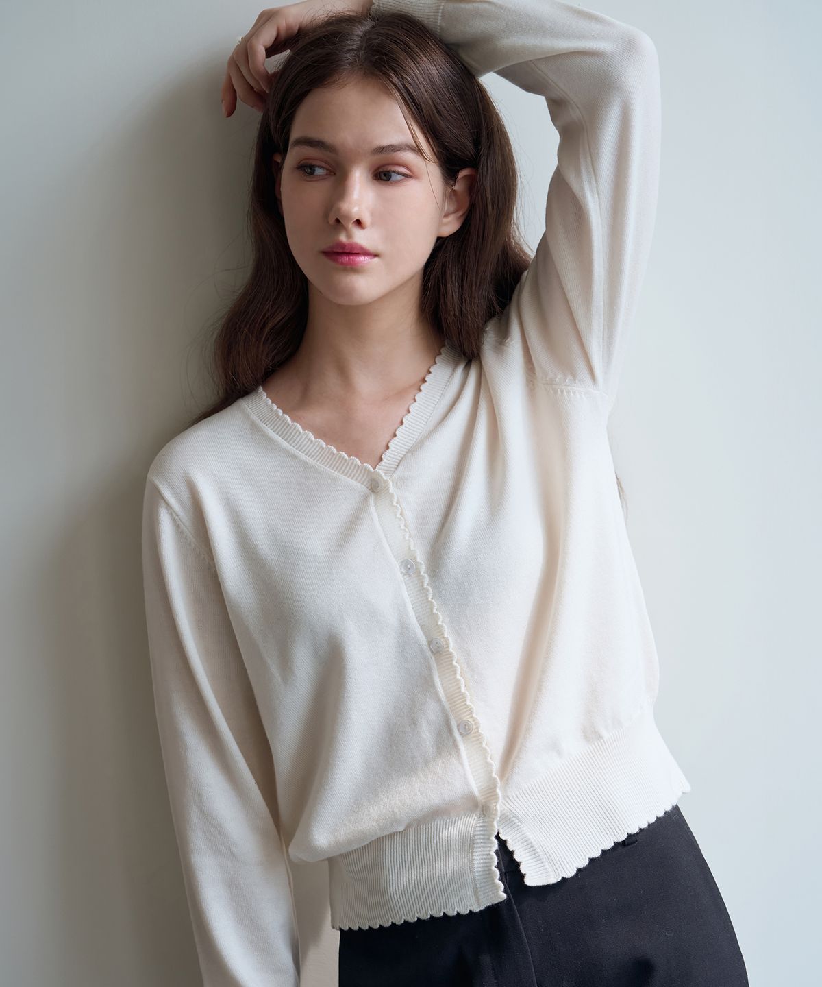 드로우핏 우먼(DRAWFIT WOMEN) 라운드 엣지 울 브이넥 가디건 [M.GREY]