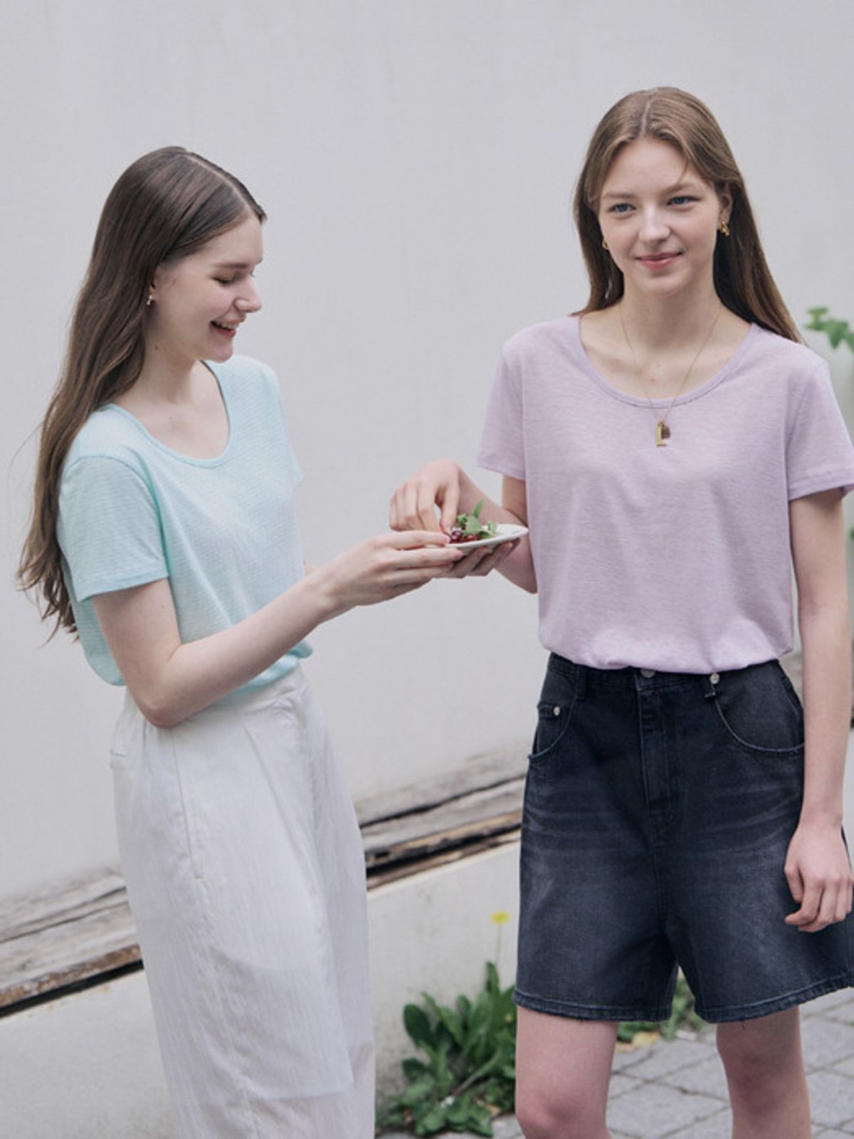 로브로브(LOVLOV) NOAH LINEN T-SHIRT