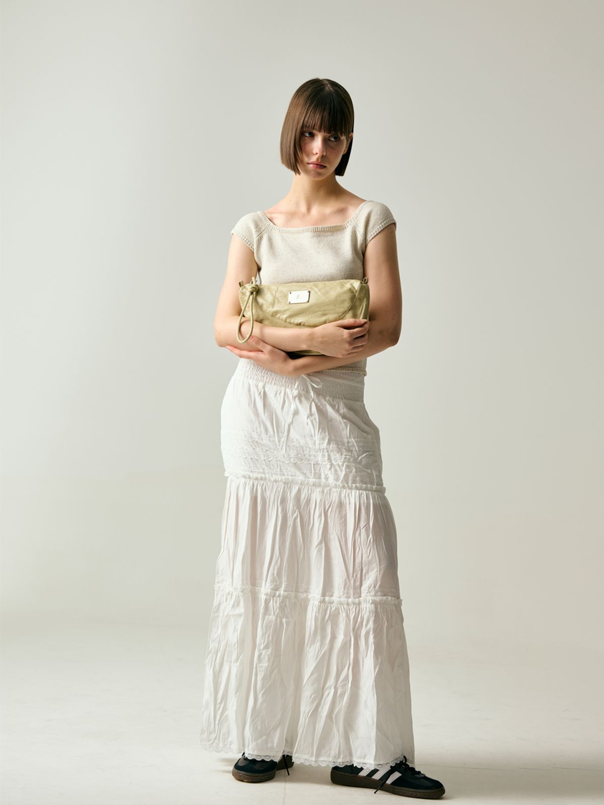 샐볼(SALBOL) LEATHER CROSS POUCH BAG[BEIGE]