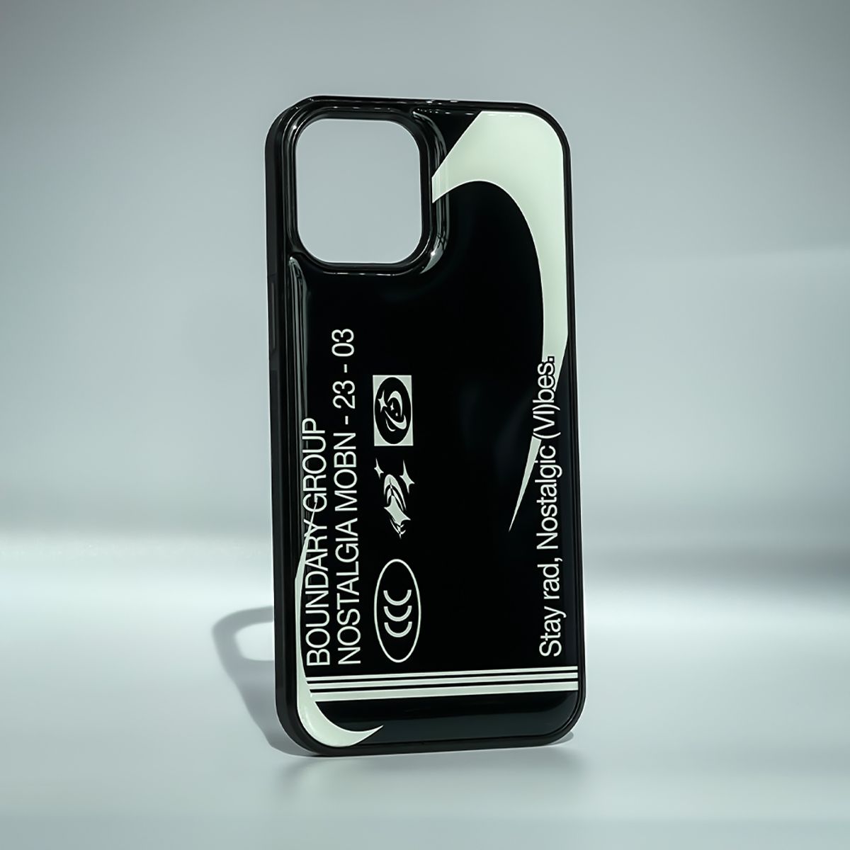 메모리즈바운더리(MEMORIESBOUNDARY) Nostalgic Vibes Phone Case (BK)