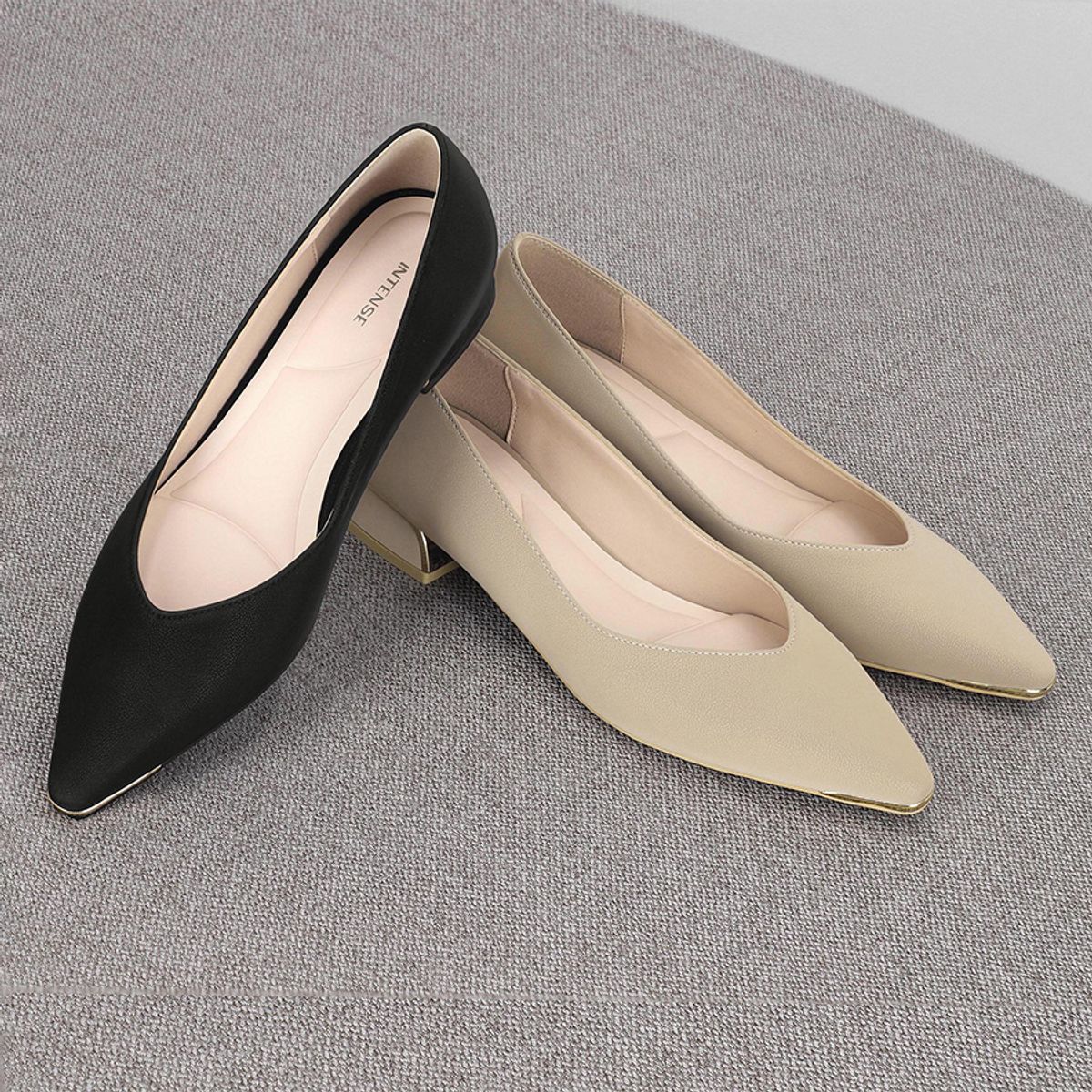 엘칸토(ELCANTO) 인텐스 여성 V컷 로우 펌프스 3cm LCWD48I439
