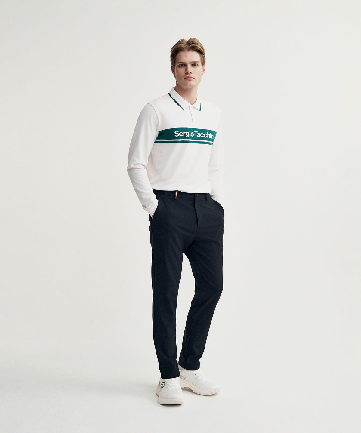 세르지오 타키니(SERGIO TACCHINI) M 플래그 우븐 슬림 스트레이트 팬츠 (Black)