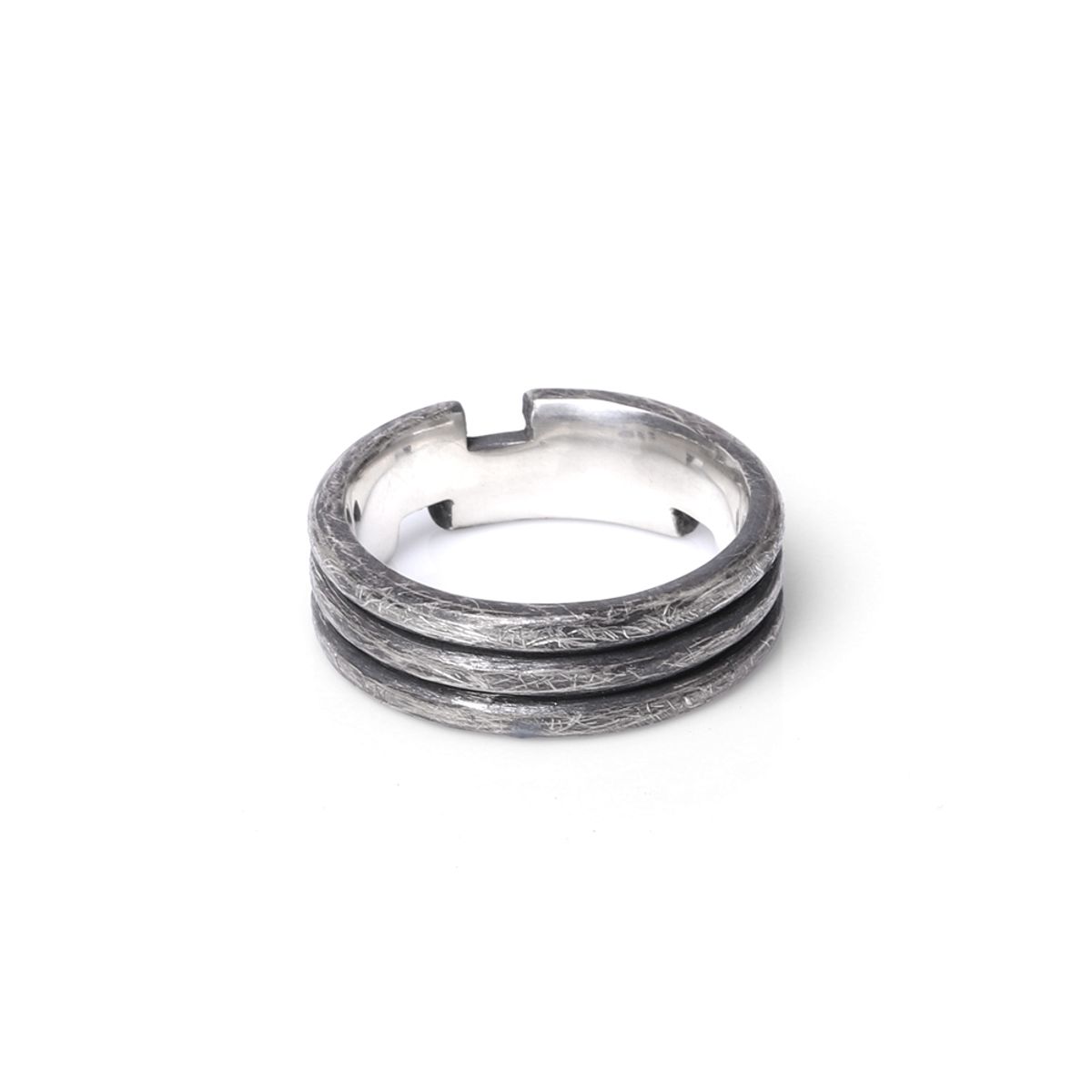 어 그라운드 링(AGROUNDRING) Triple Ring