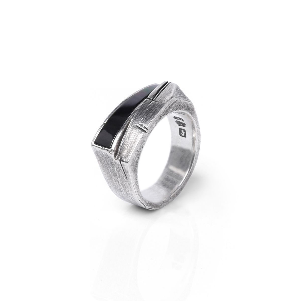 어 그라운드 링(AGROUNDRING) Crossing Ring