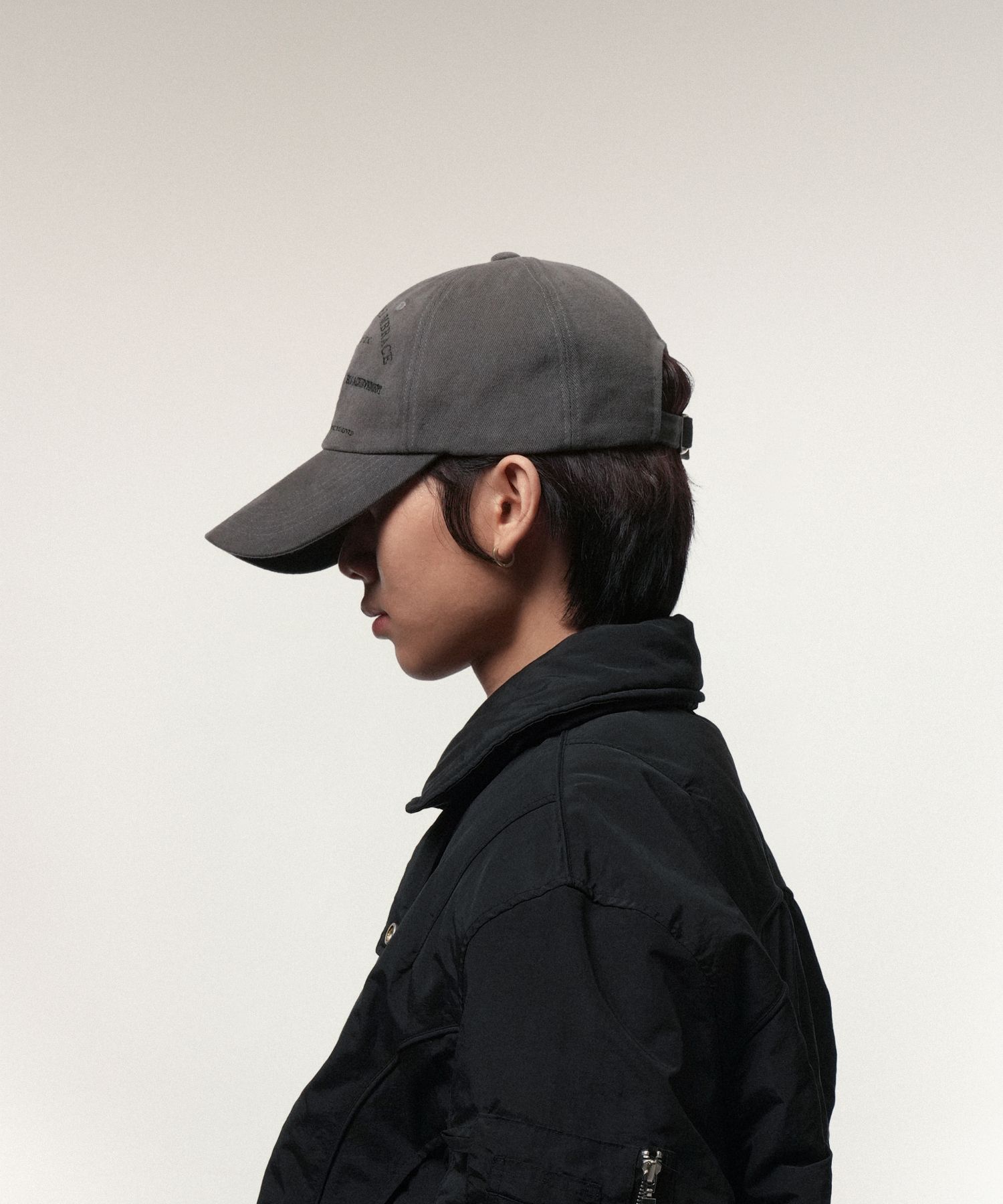 MUSINSA | IDWS Saga Leaf Maxi Cap Charcoal