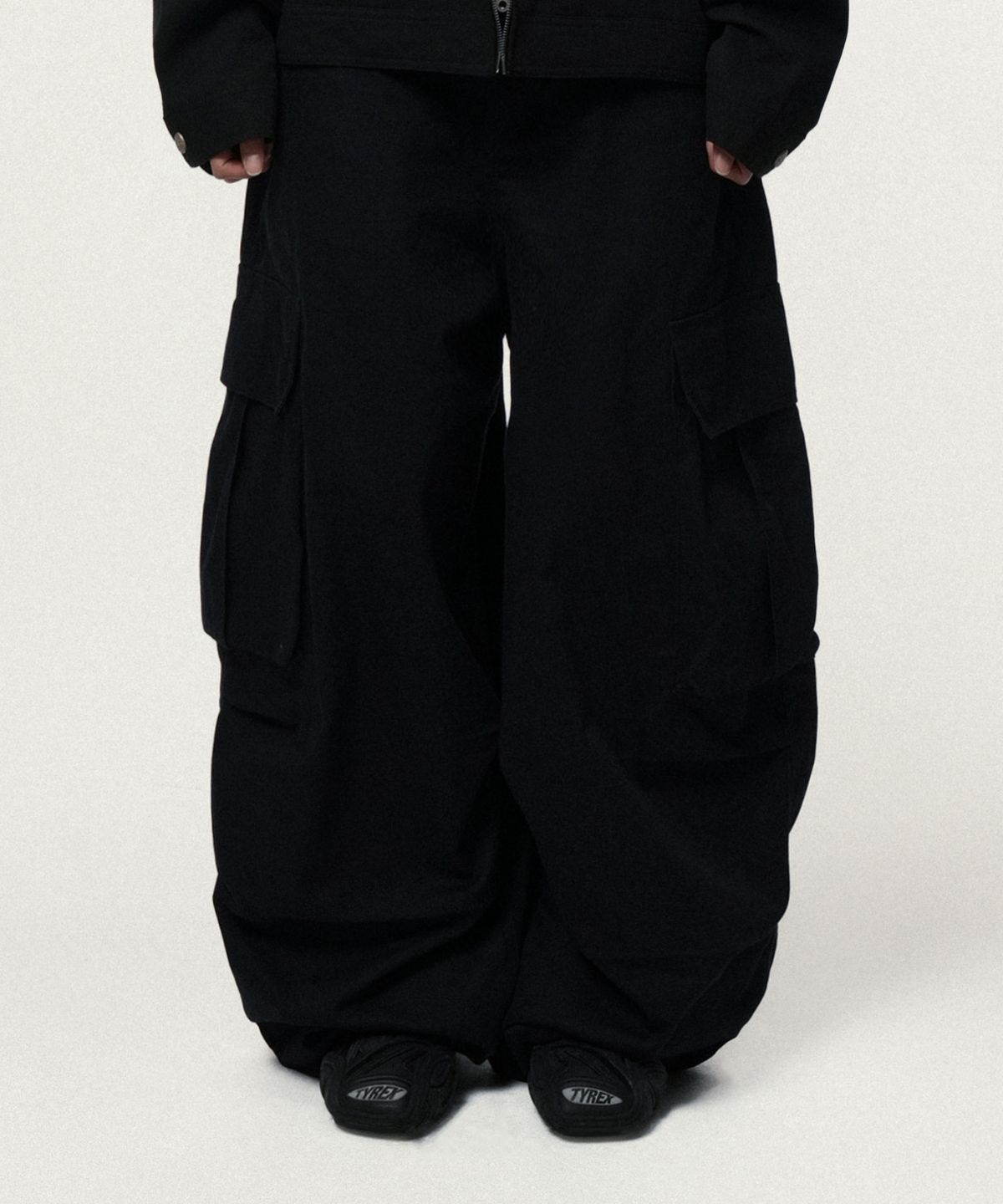 아이돈워너셀(IDWS) Andy Twill Balloon Cargo Pants Navy