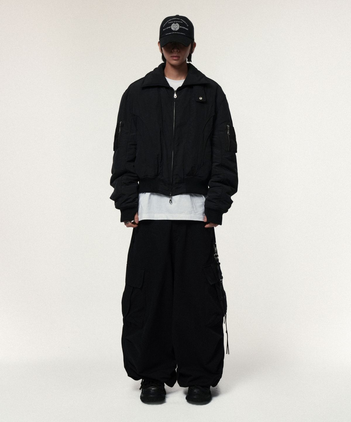 아이돈워너셀(IDWS) Andy Twill Balloon Cargo Pants Black... 무신사 아이돈워너셀(IDWS)  Andy Twill Balloon Cargo Pants Black... 