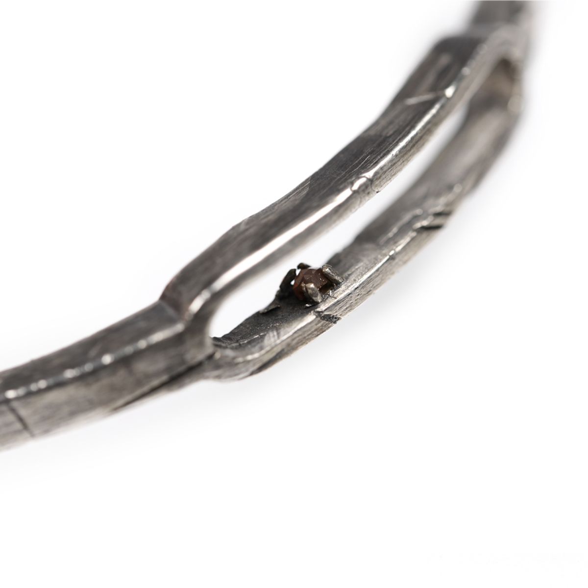 어 그라운드 링(AGROUNDRING) Rough Open Bangle