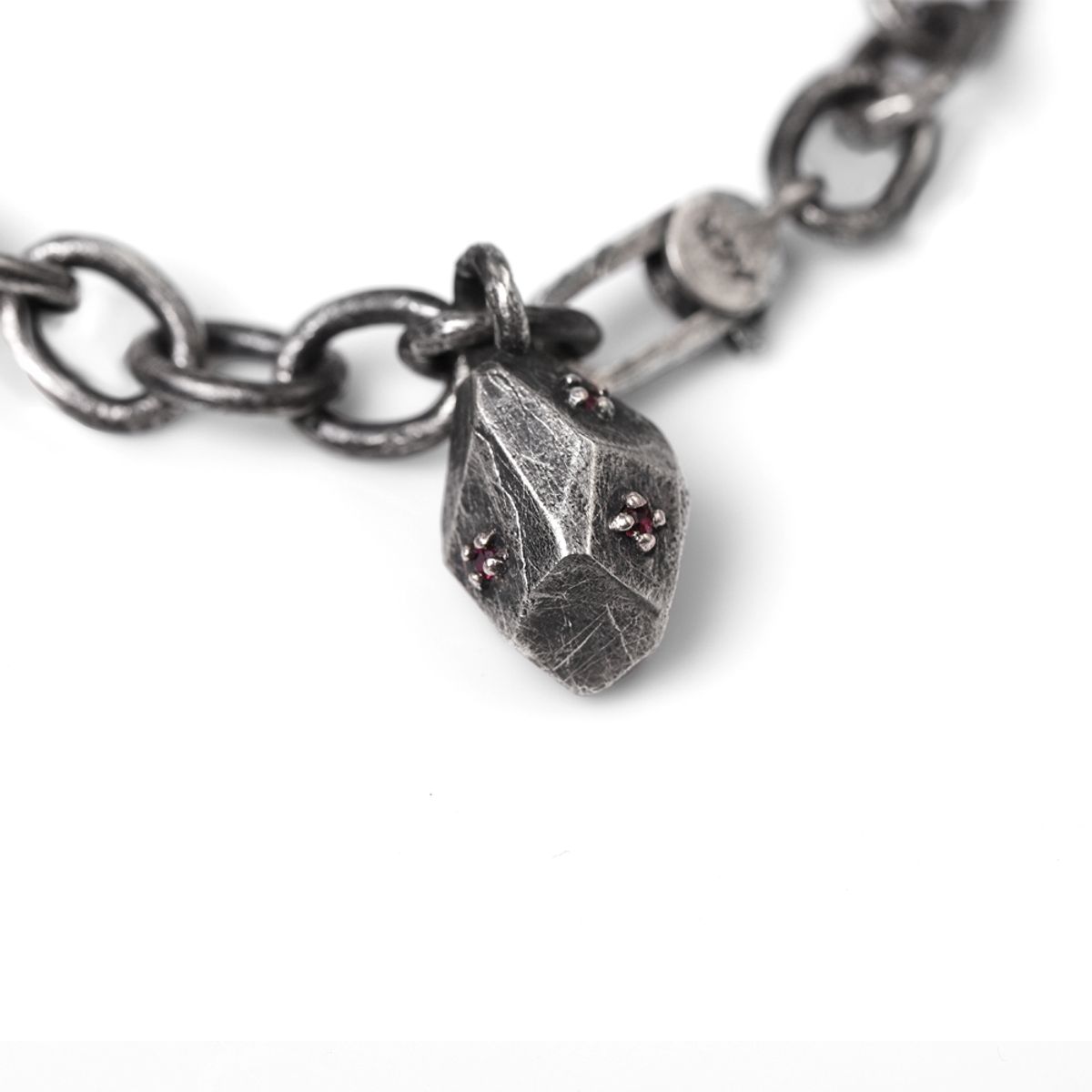 어 그라운드 링(AGROUNDRING) Ruby Over Chain Bracelet