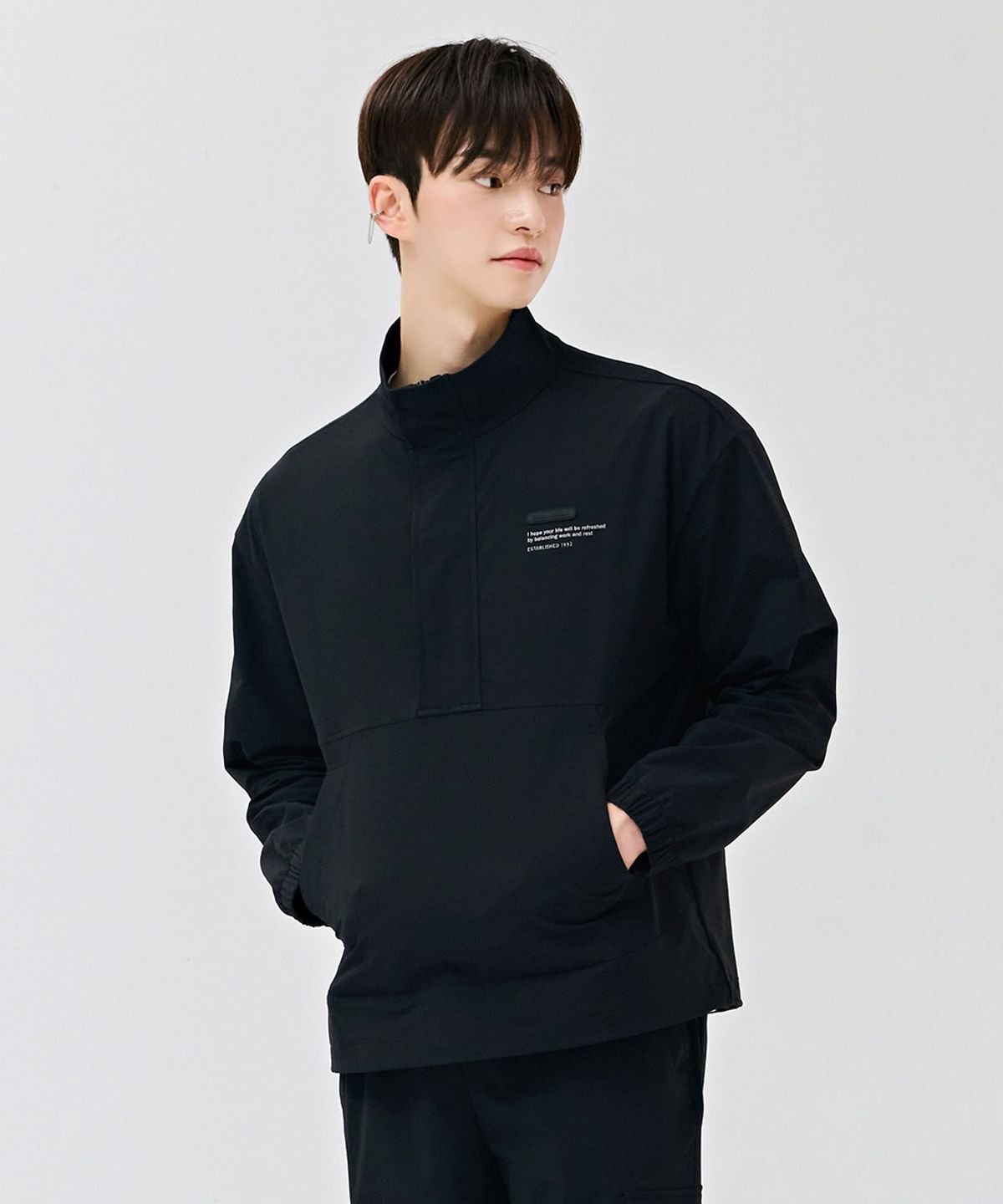 체이스컬트(CHASECULT) 공용 스트레치 하이넥 아노락 티셔츠-DERU5119B03