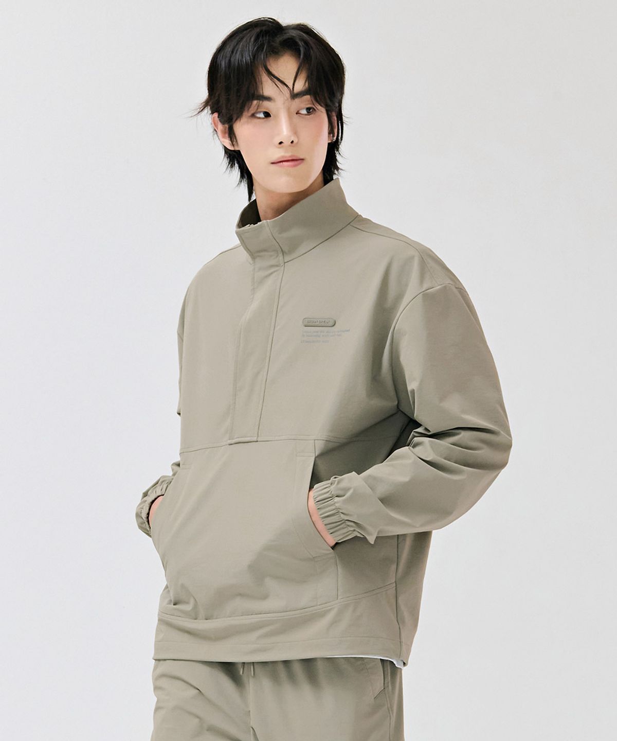 체이스컬트(CHASECULT) 공용 스트레치 하이넥 아노락 티셔츠-DERU5119B0X