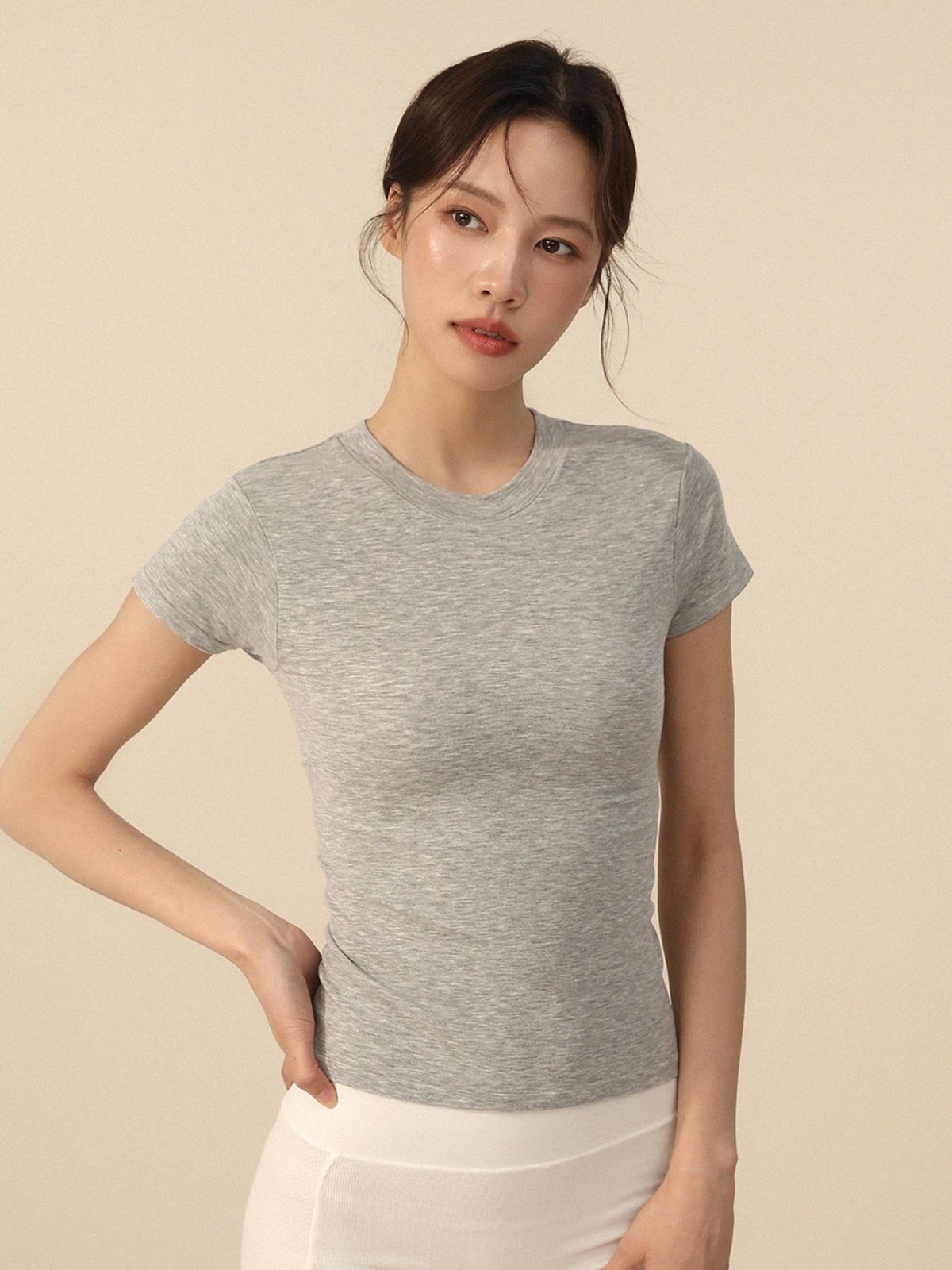 오끌레르(EAU CLAIR) 앨빈 반팔 탑