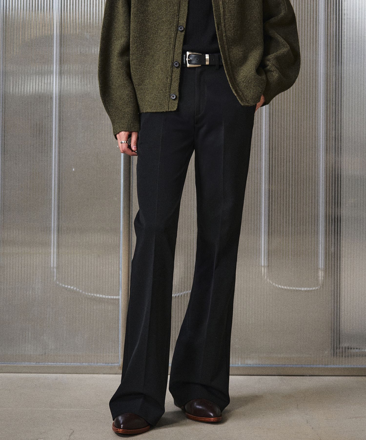 MUSINSA | LMOOD Jeanne Flare Slacks Black