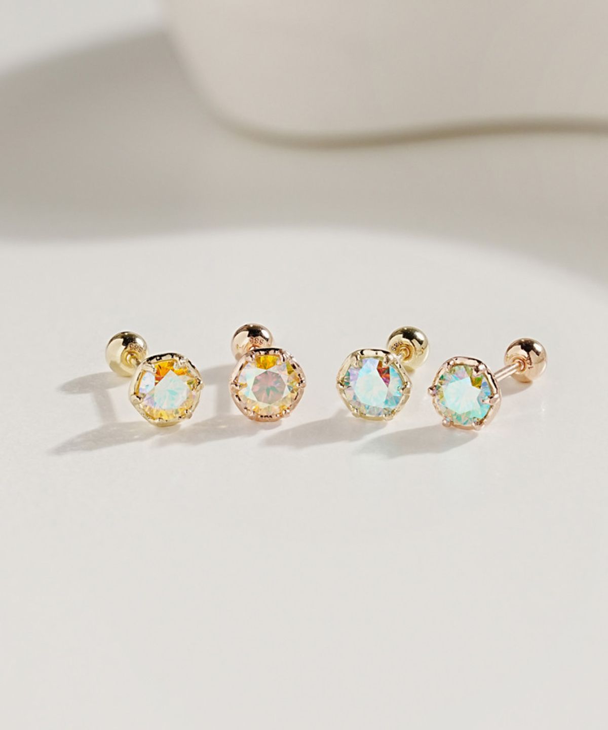 미니멀피어싱(MINIMALPIERCING) 14K 모이사나이트 다이아 오로라 피어싱 귀걸이 3부