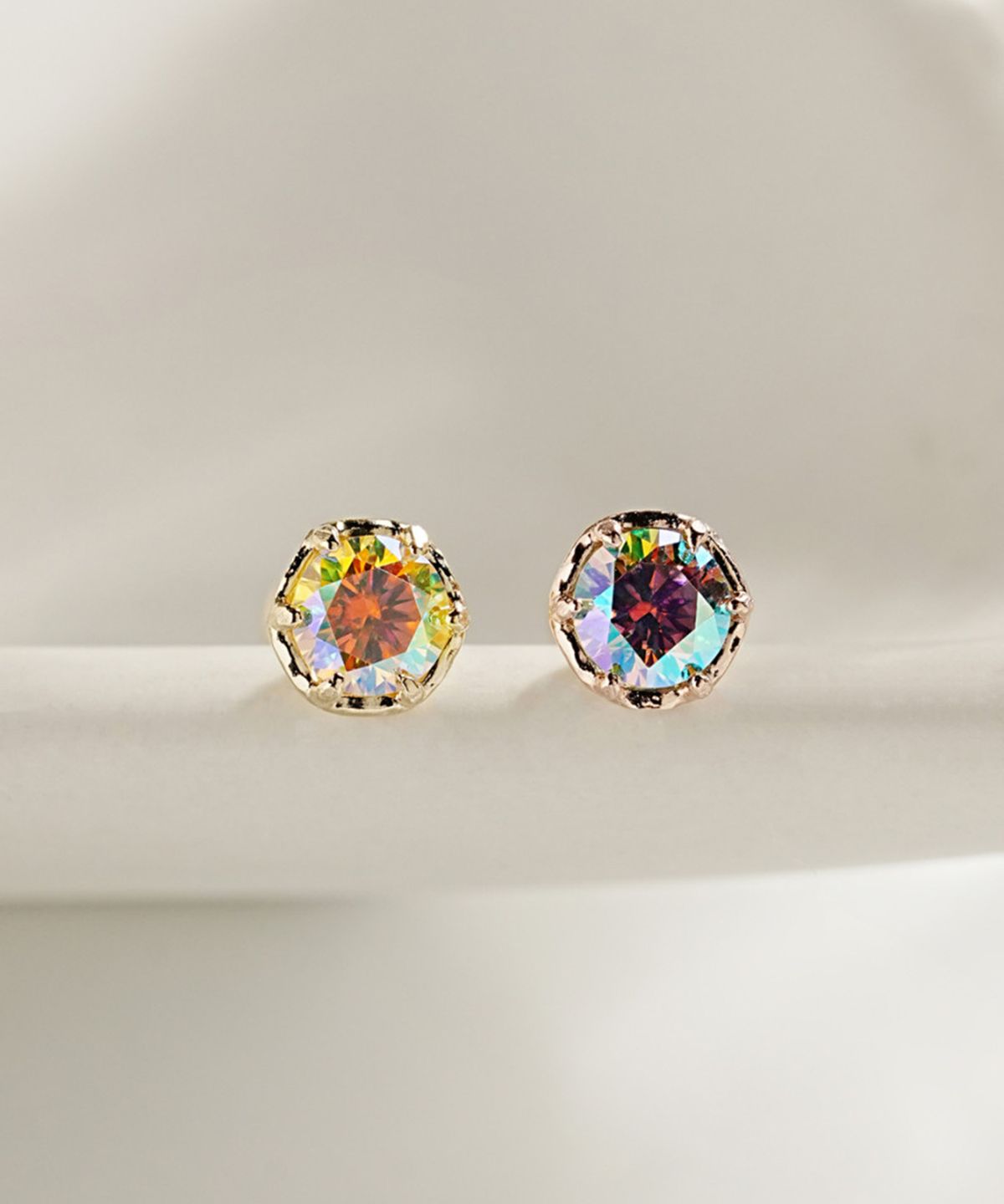 미니멀피어싱(MINIMALPIERCING) 14K 모이사나이트 다이아 오로라 피어싱 귀걸이 3부