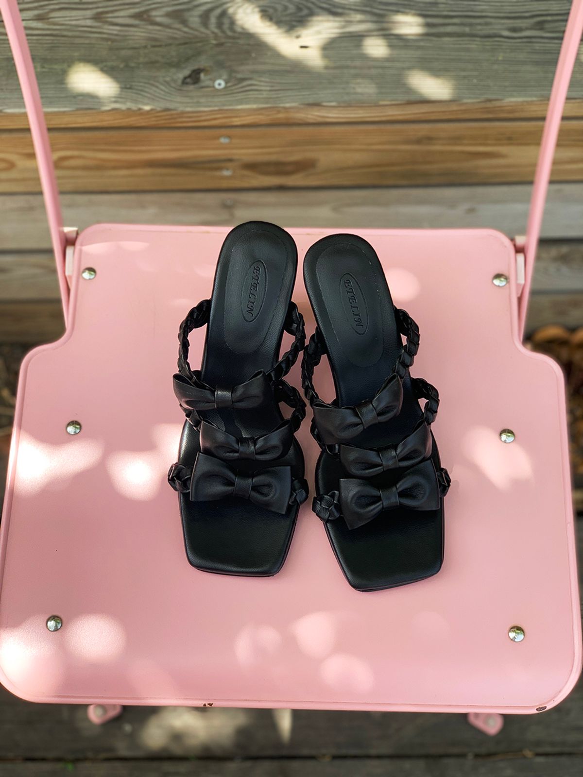 에뗄린(ETELIN) Seize Braids Strap Sandals - Black