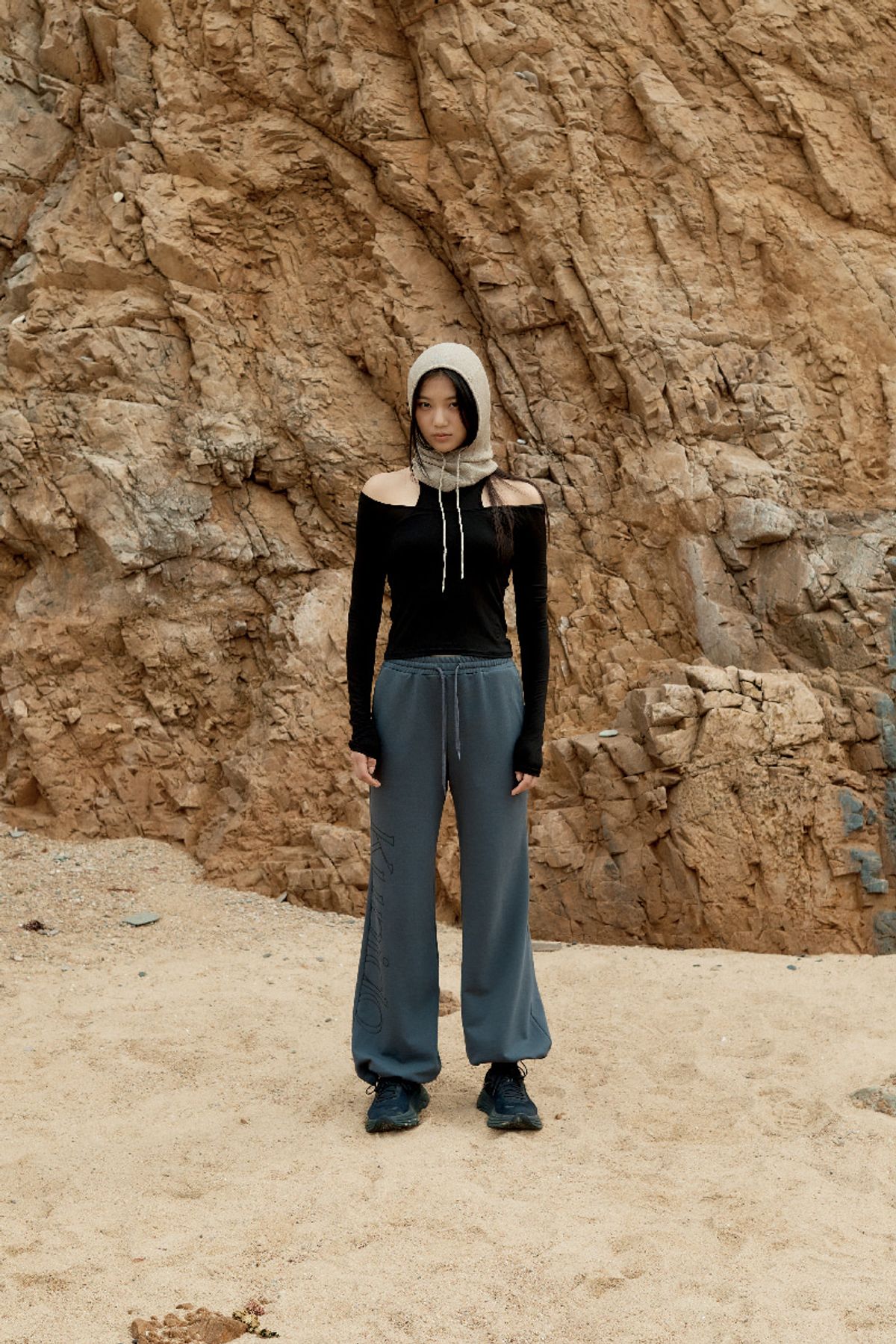 큐피도(KUPIDO) Debby halter layered tshirt _ black