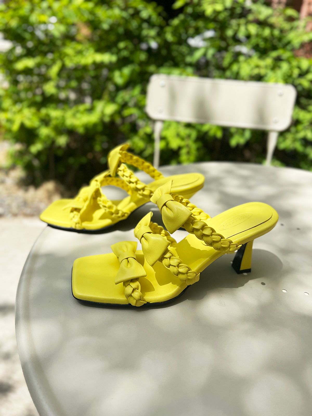 에뗄린(ETELIN) Seize Braids Strap Sandals - Yellow