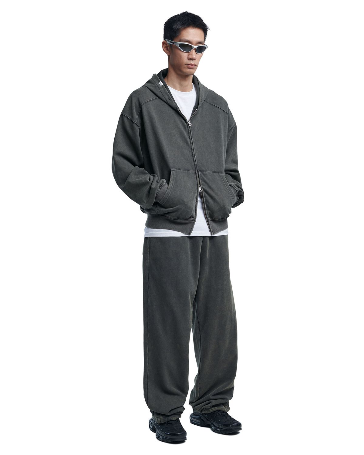 노매뉴얼(NOMANUAL) M.L SWEATPANTS - WASHED CHARCOAL