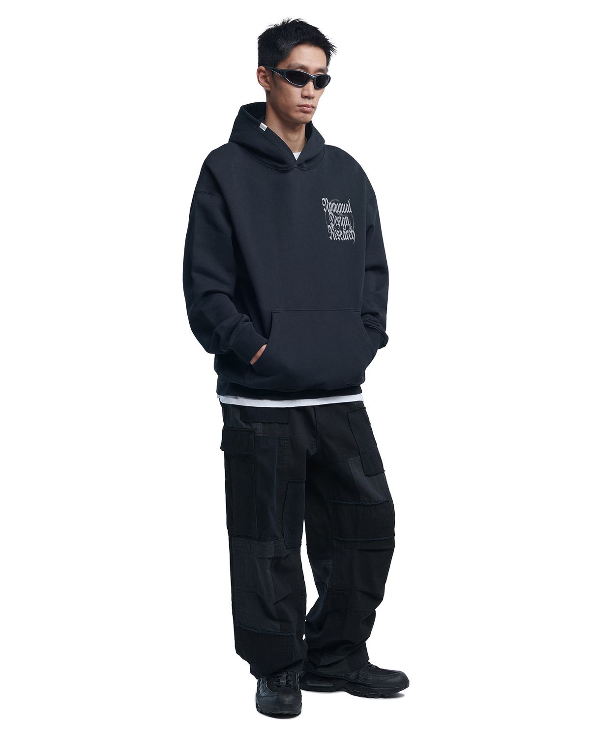 노매뉴얼(NOMANUAL) MANERO HOODIE - BLACK