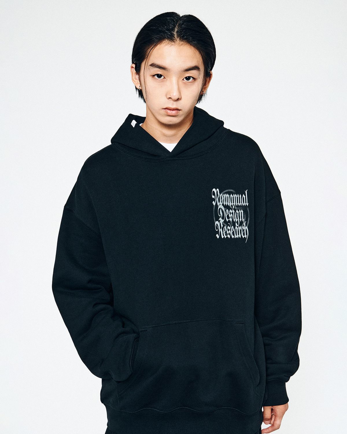 노매뉴얼(NOMANUAL) MANERO HOODIE - BLACK