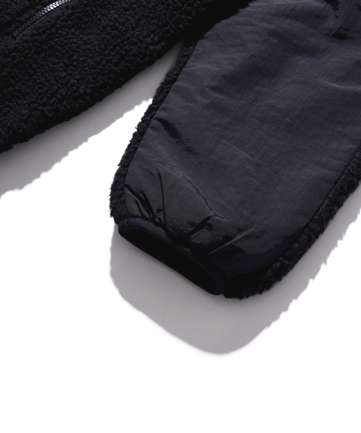 에이카화이트(AECA) AECA SHERPA ZIP UP HOOD JACKET-BLACK