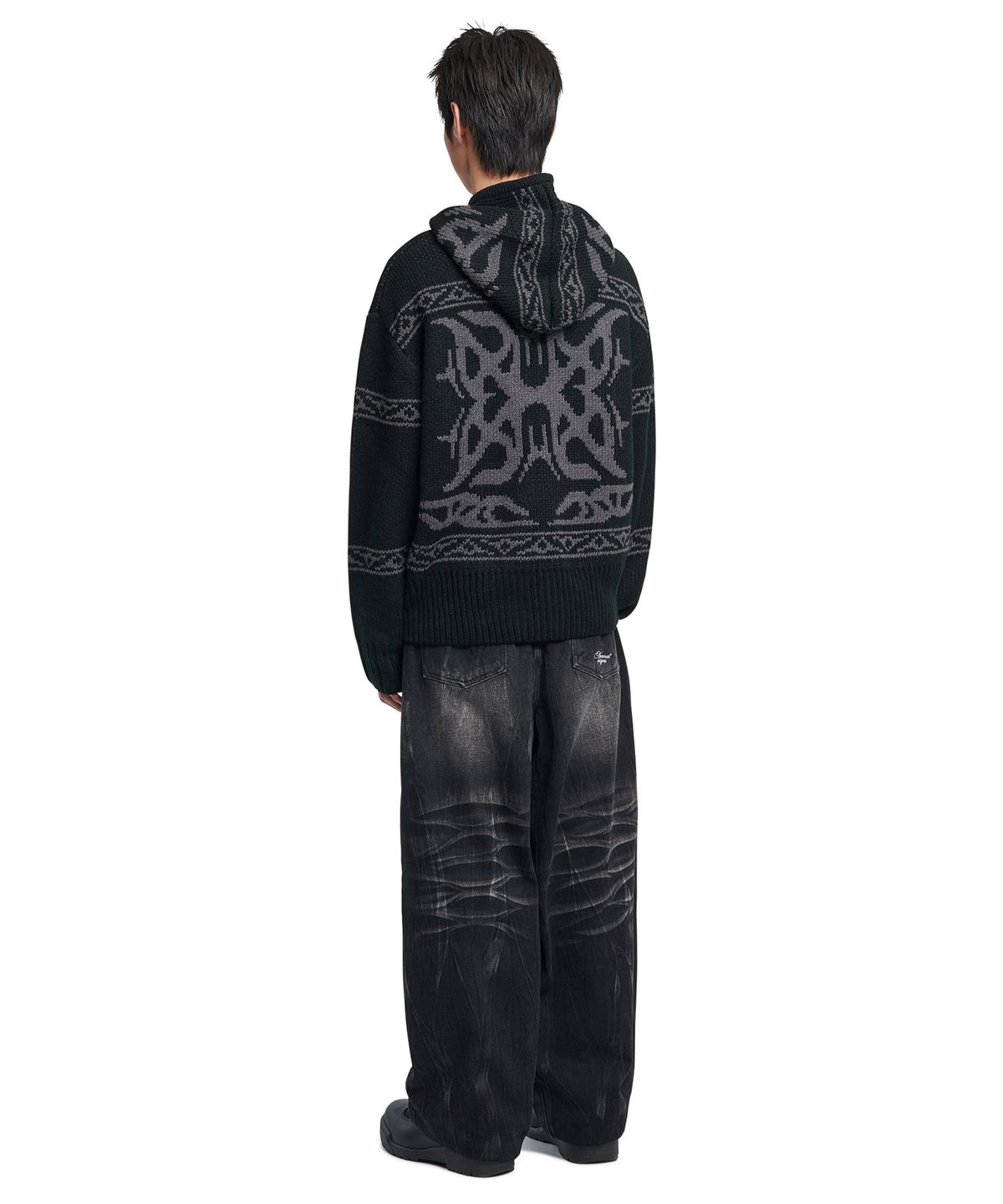 노매뉴얼(NOMANUAL) COWICHAN HOODED ZIP-UP - BLACK