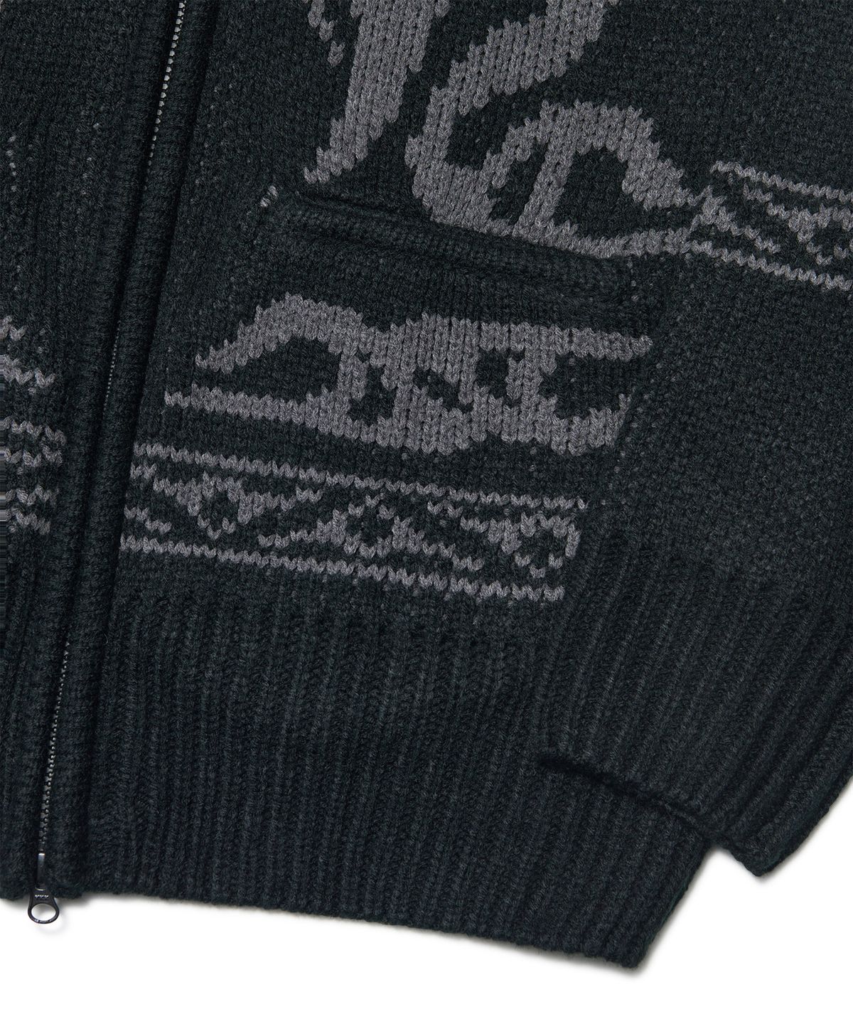 노매뉴얼(NOMANUAL) COWICHAN HOODED ZIP-UP - BLACK