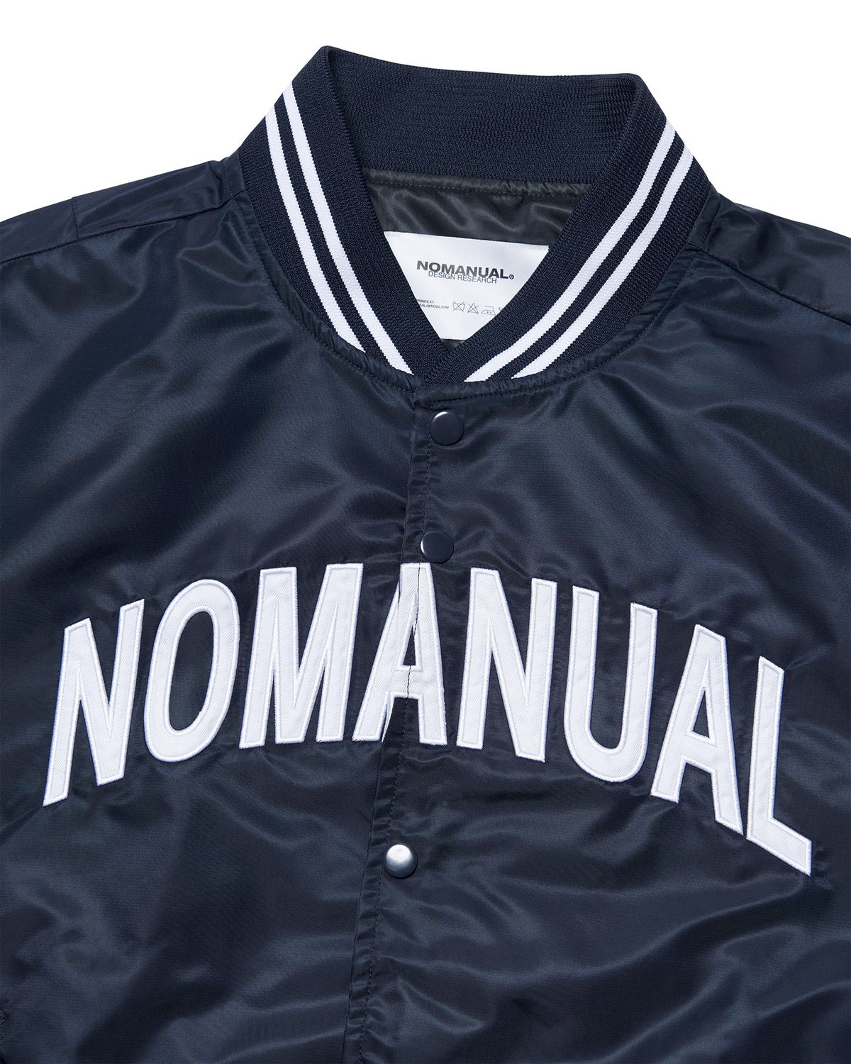 노매뉴얼(NOMANUAL) ARCH LOGO VARSITY JACKET - NAVY