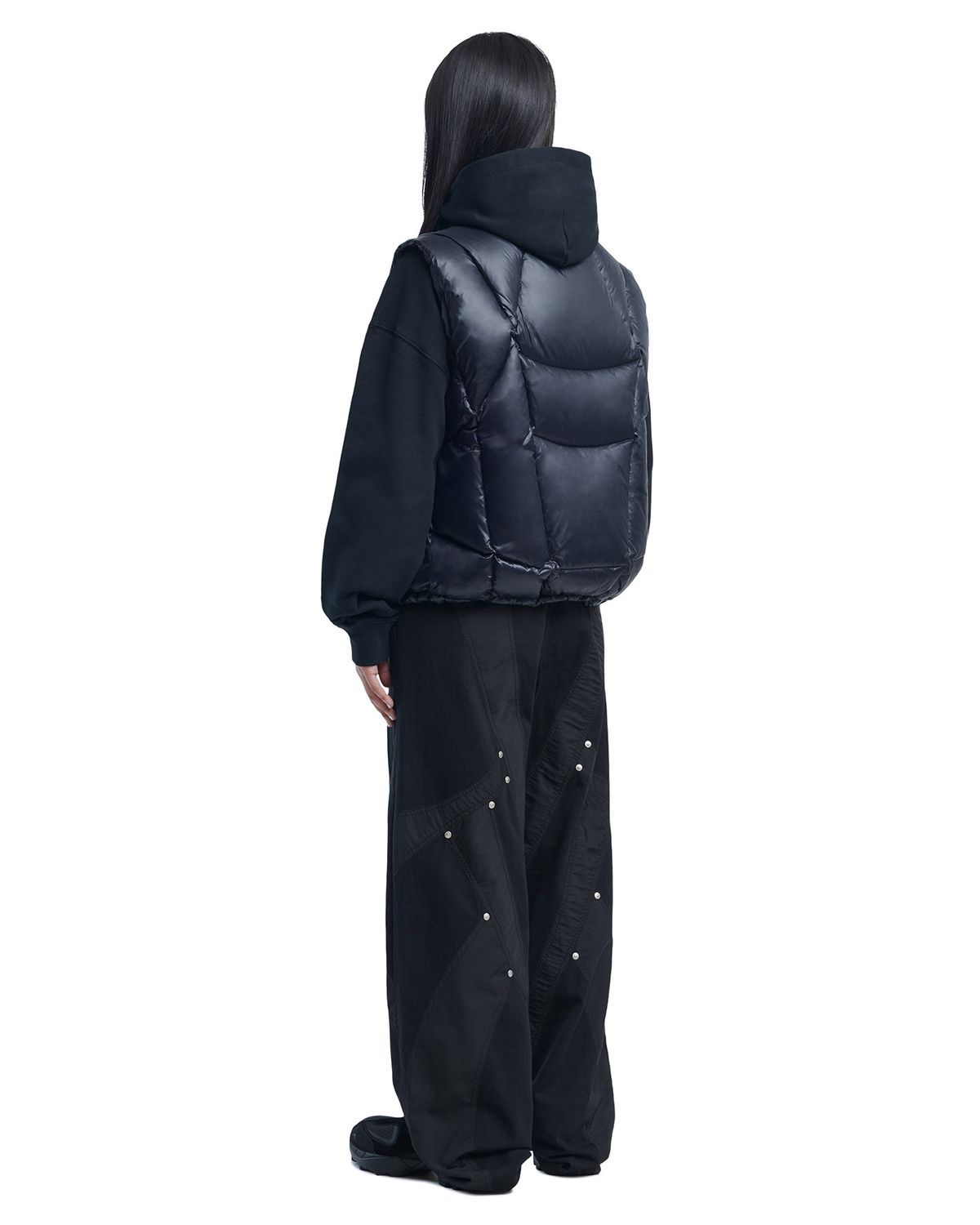 노매뉴얼(NOMANUAL) PARABOLA DUCK DOWN VEST - GLOSSY BLACK