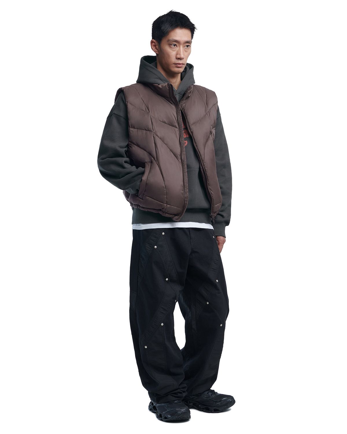노매뉴얼(NOMANUAL) PARABOLA DUCK DOWN VEST - BROWN