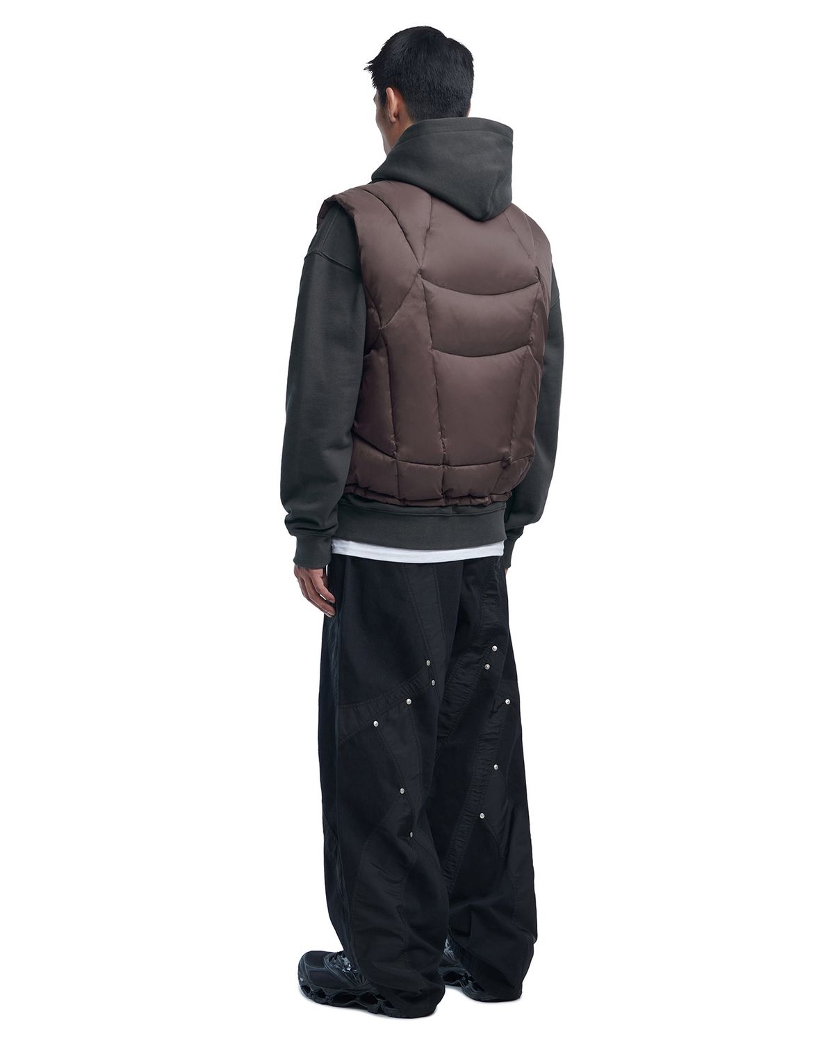 노매뉴얼(NOMANUAL) PARABOLA DUCK DOWN VEST - BROWN