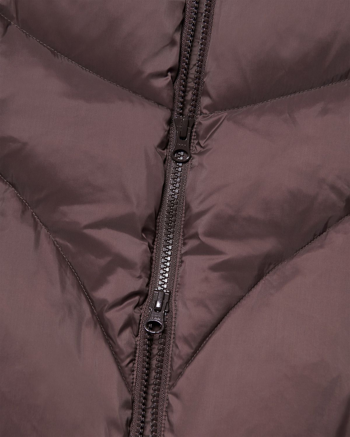 노매뉴얼(NOMANUAL) PARABOLA DUCK DOWN VEST - BROWN
