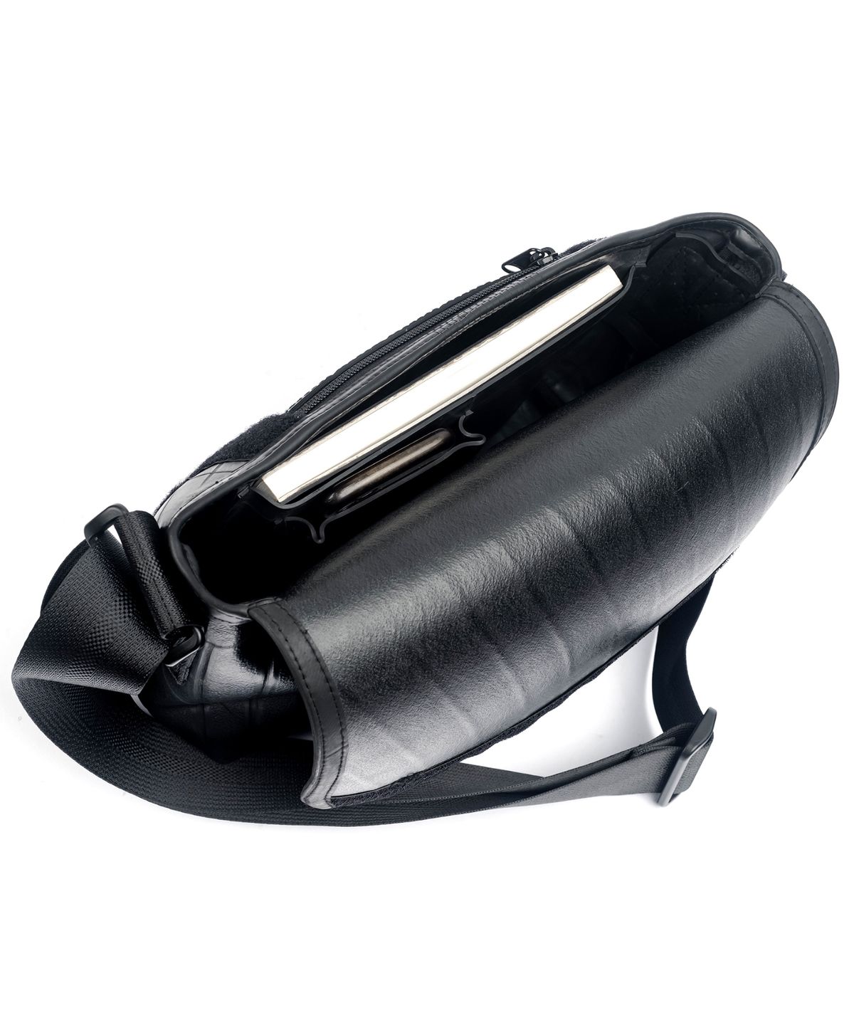 러버킬러(RUBBERKILLER) 퓨리 메신저백 [블랙]