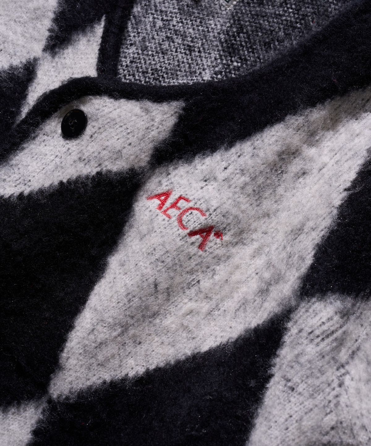 에이카(AECA) ARGYLLE DOODLE CARDIGAN-BLACK