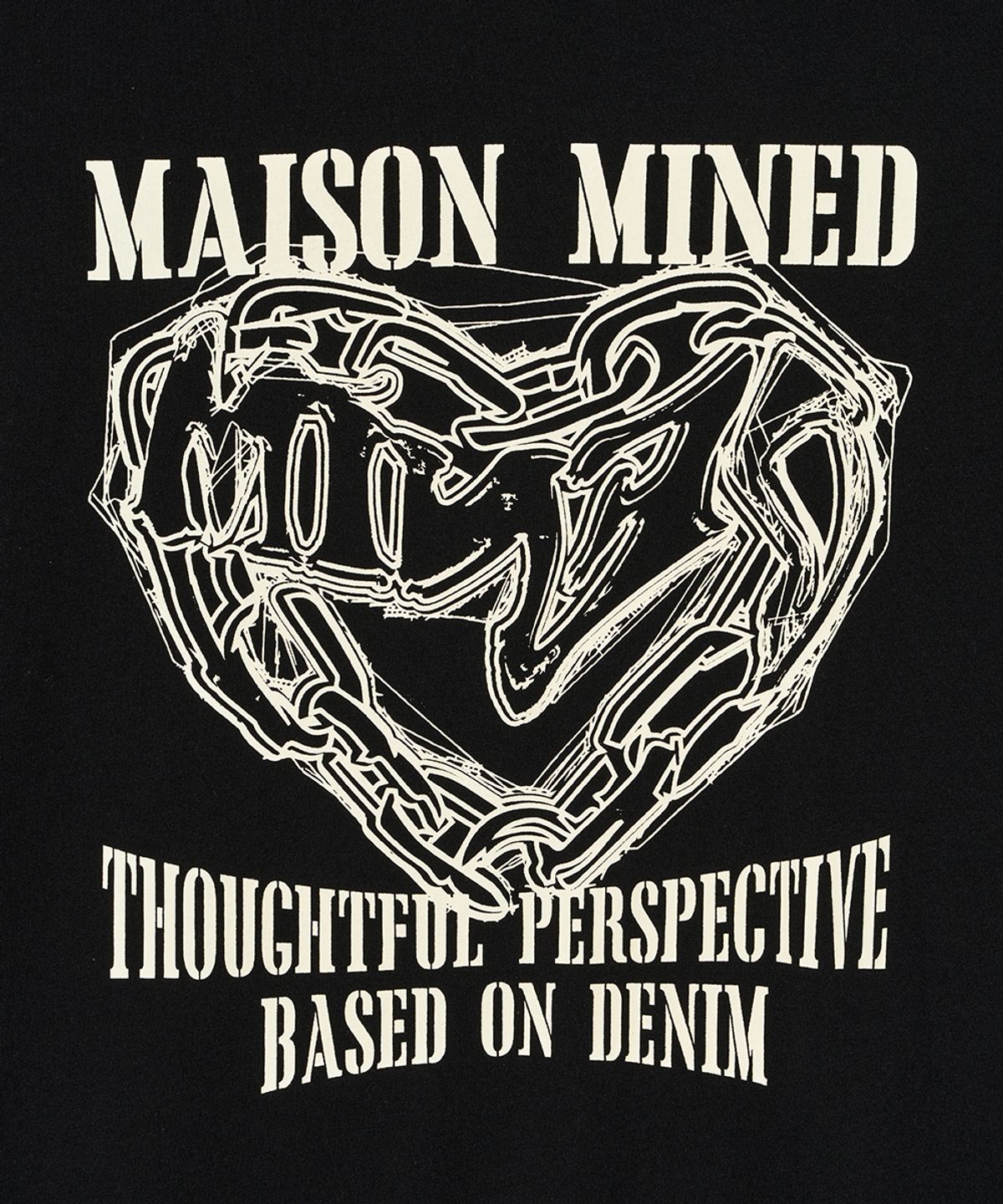 메종미네드(MAISON MINED) DOODLE HEART HALF T BLACK