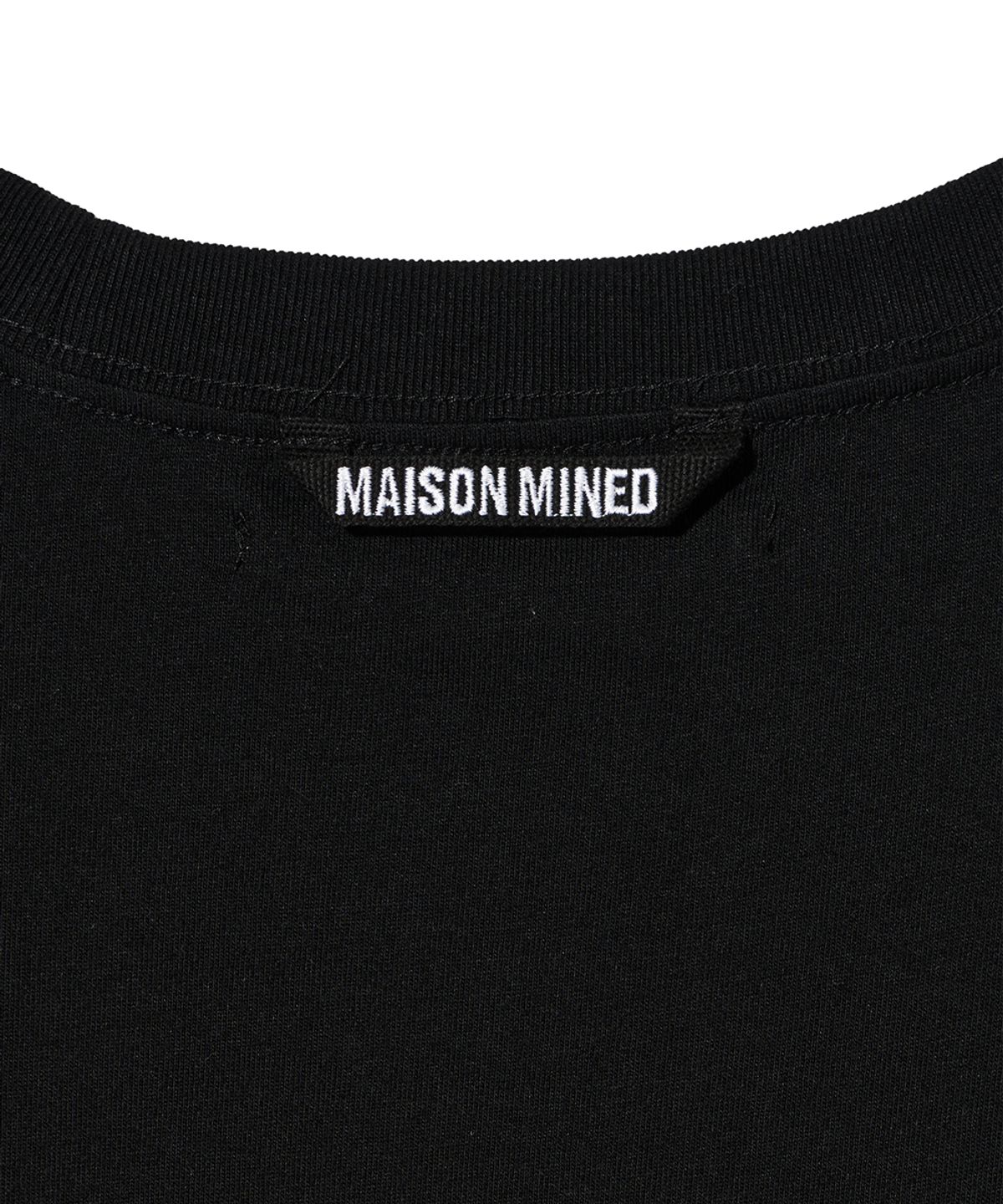 메종미네드(MAISON MINED) DOODLE HEART HALF T BLACK
